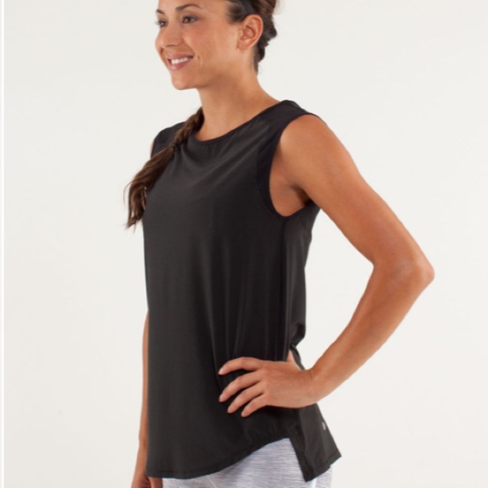 Lululemon ‘Light As Air’ Tank